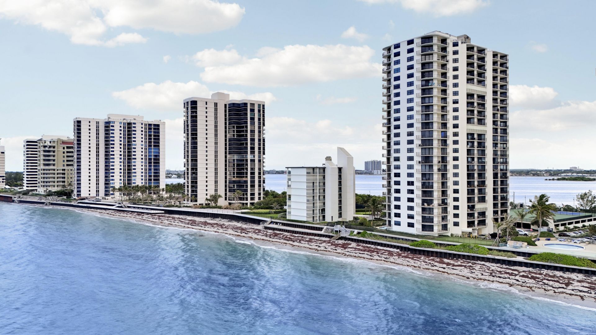 5420 N Ocean, Unit 204, Singer Island, FL 33404 Photo