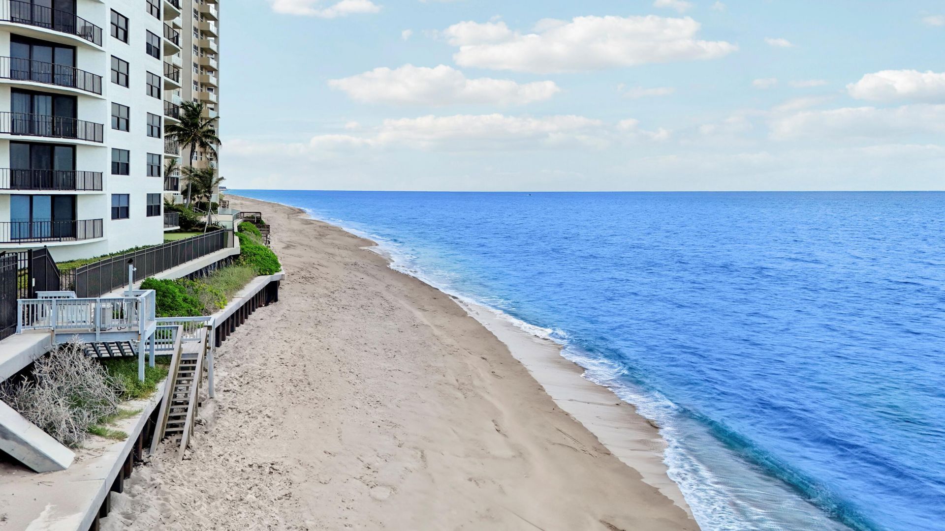 5420 N Ocean Drive, Unit 204, Singer Island, FL 33404 Photo