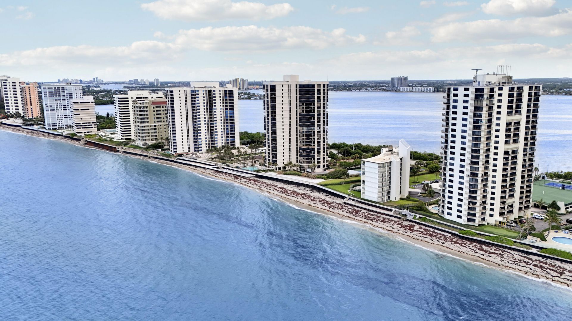 5420 N Ocean, Unit 204, Singer Island, FL 33404 Photo