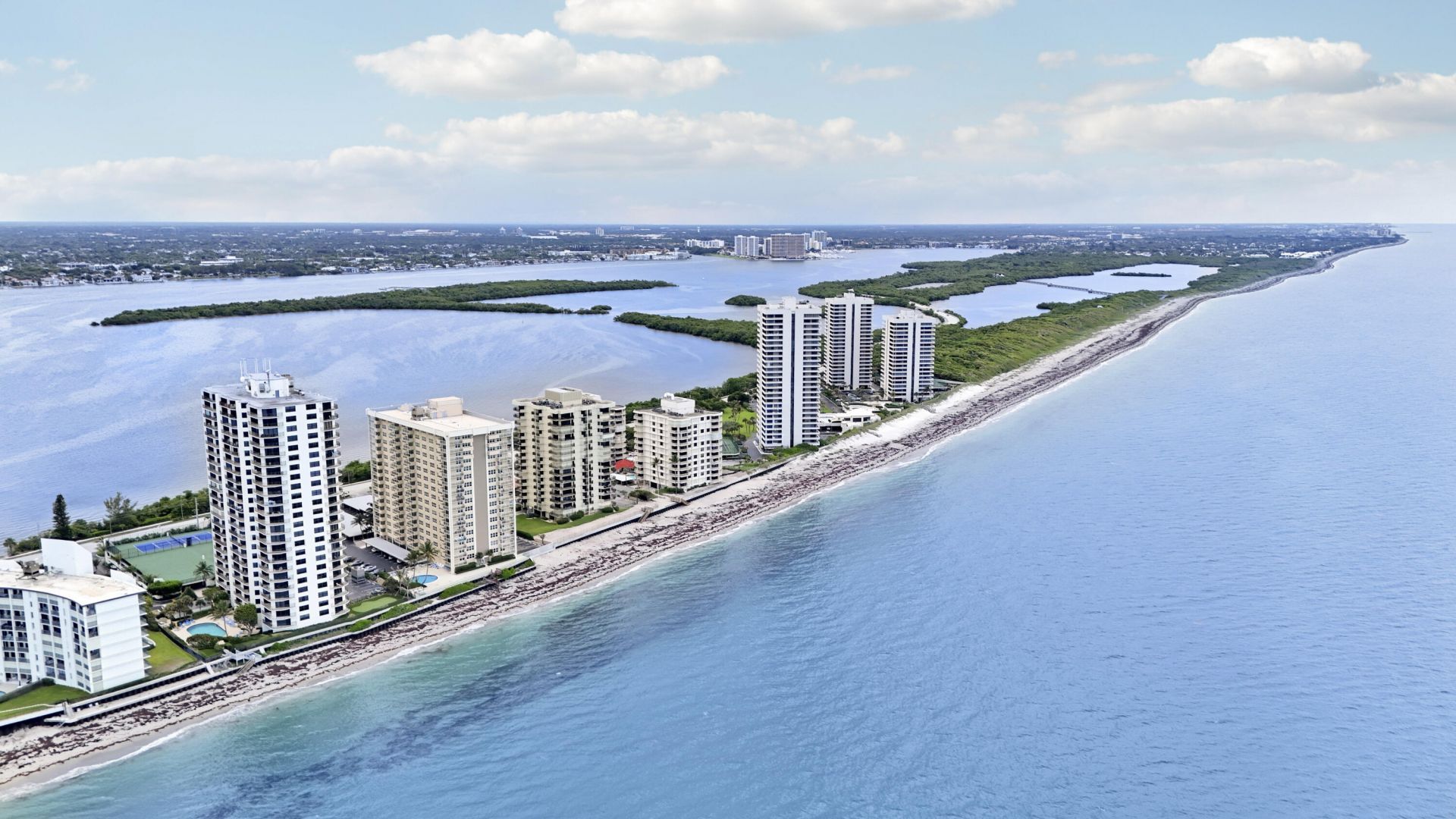5420 N Ocean, Unit 204, Singer Island, FL 33404 Photo