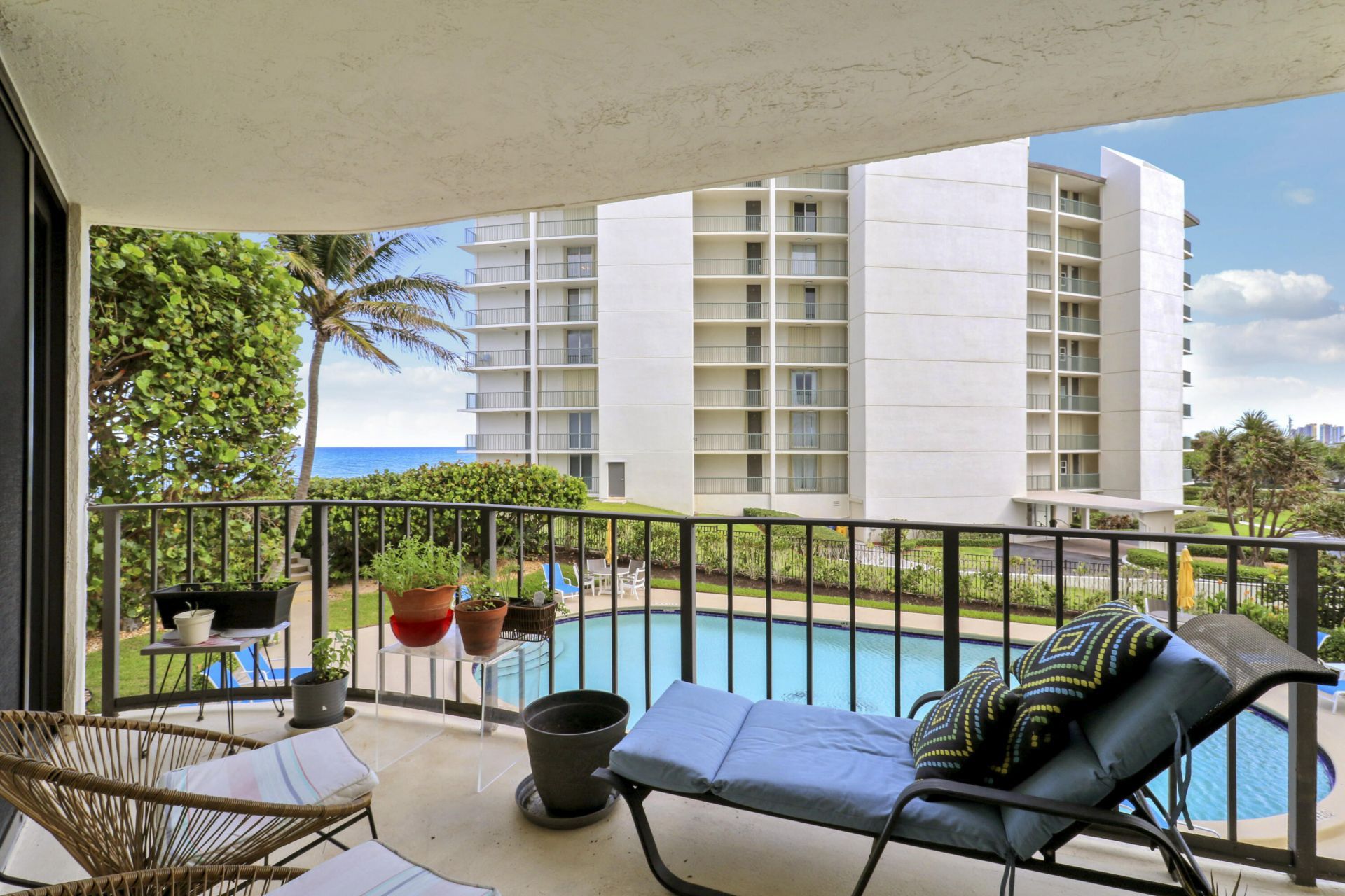 5420 N Ocean, Unit 204, Singer Island, FL 33404 Photo