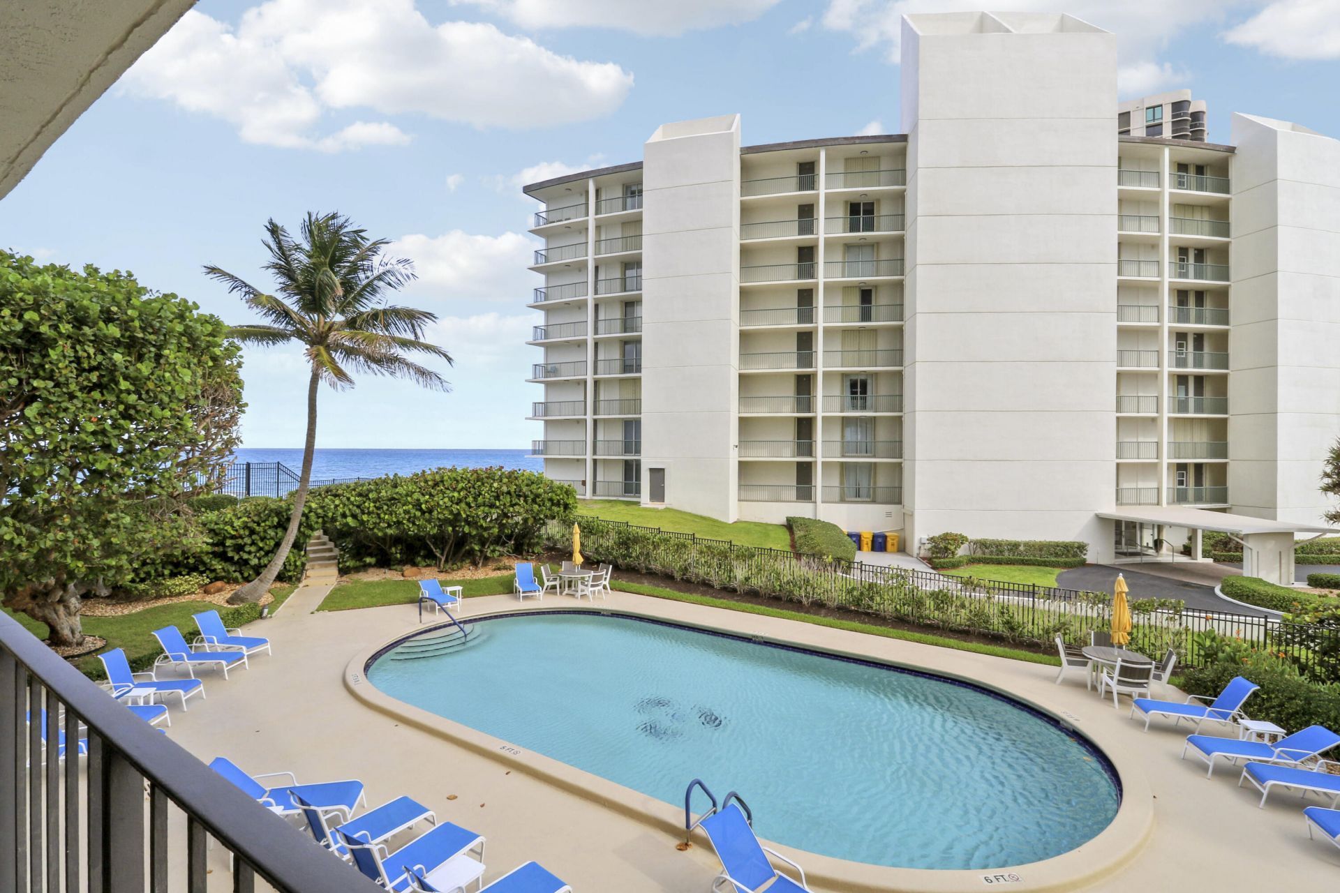 5420 N Ocean, Unit 204, Singer Island, FL 33404 Photo