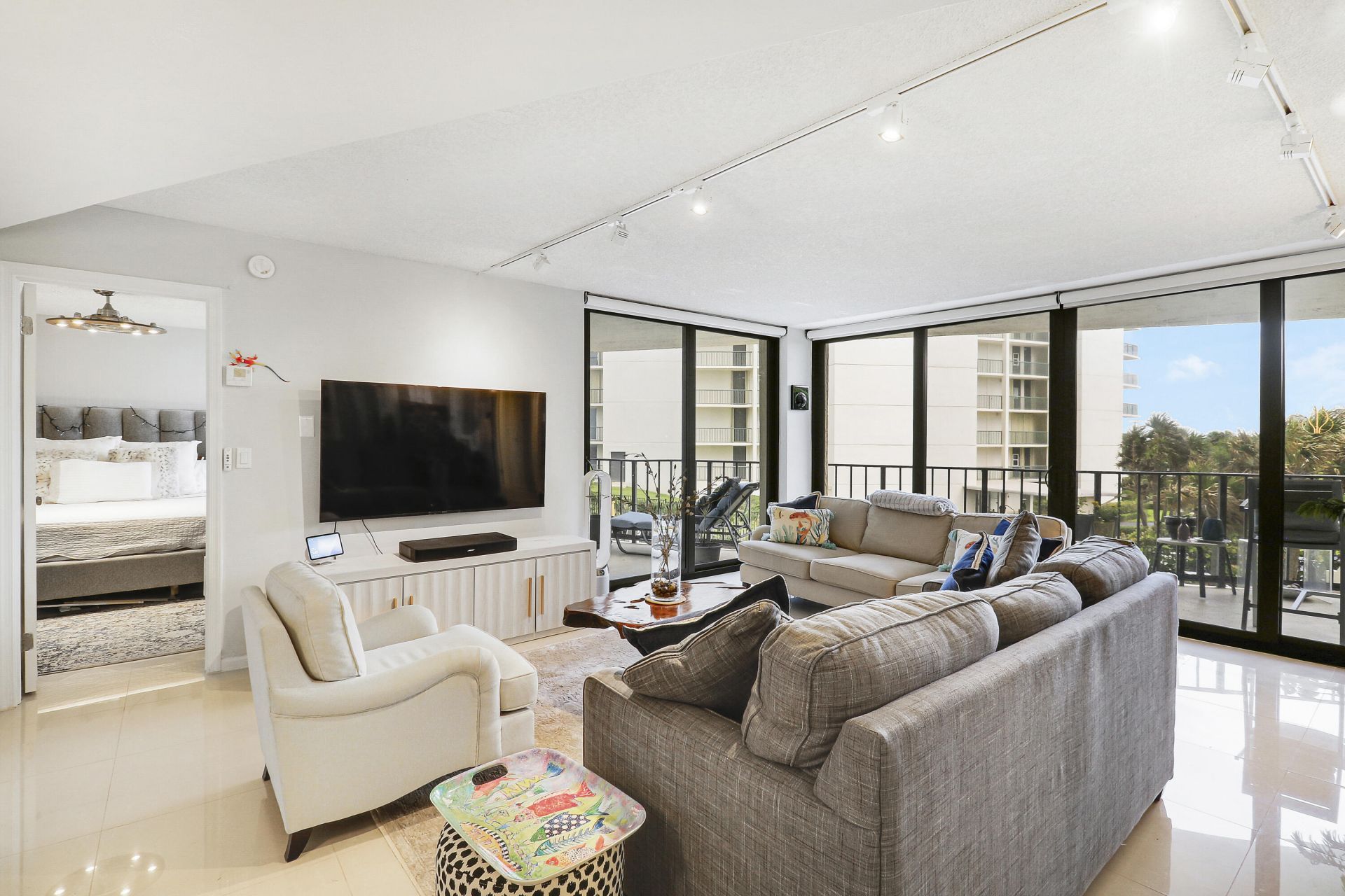 5420 N Ocean, Unit 204, Singer Island, FL 33404 Photo