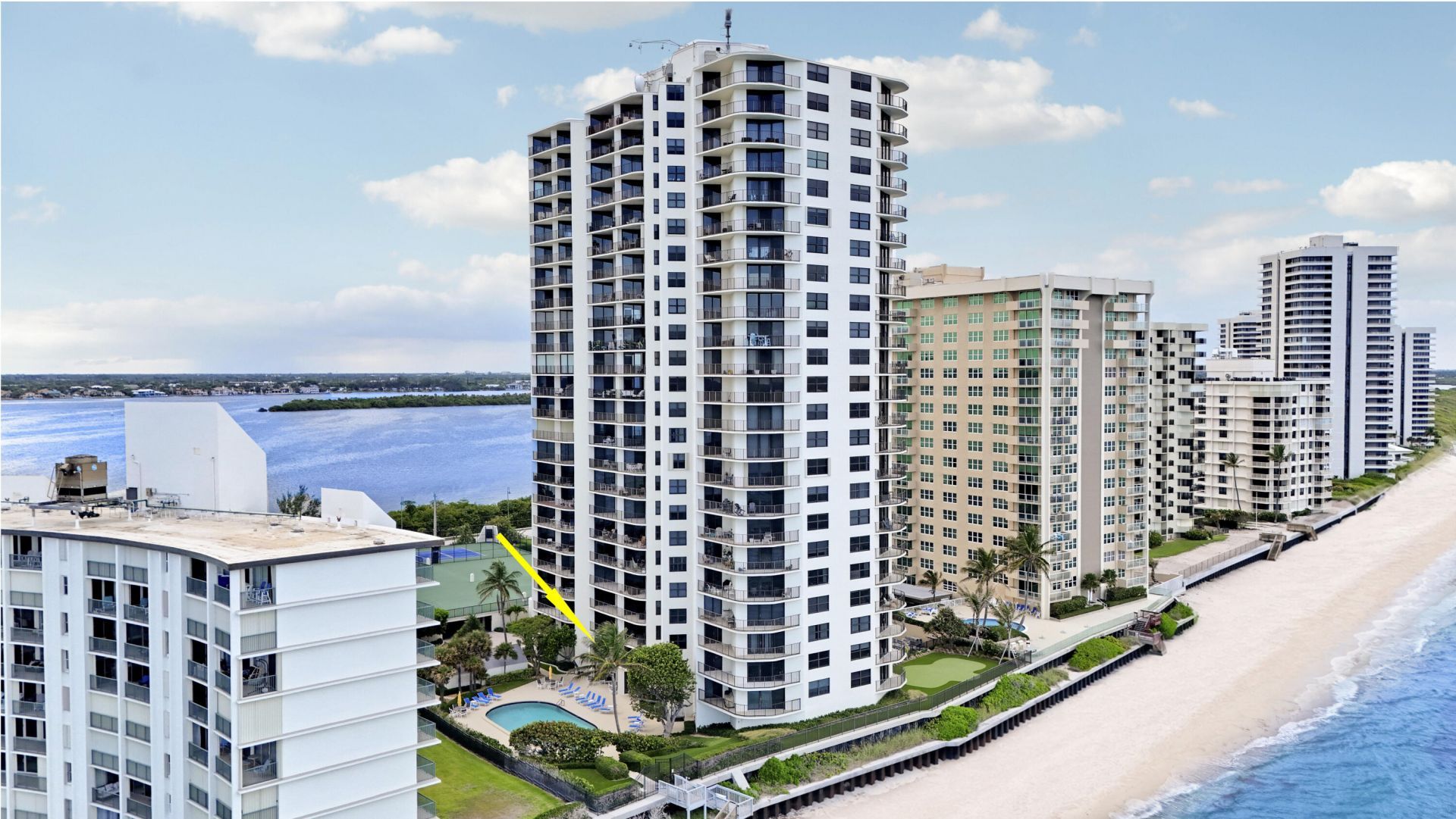 5420 N Ocean Drive, Unit 204, Singer Island, FL 33404 Photo