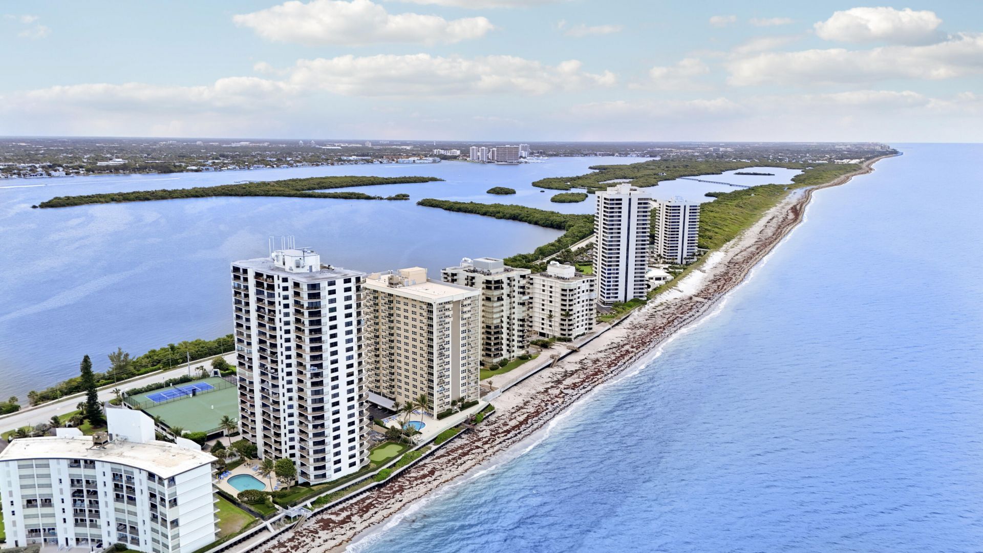5420 N Ocean, Unit 204, Singer Island, FL 33404 Photo