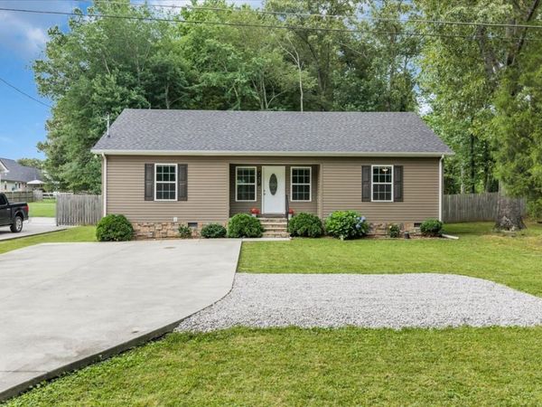 727 Marbury Rd , Tullahoma, TN 37388