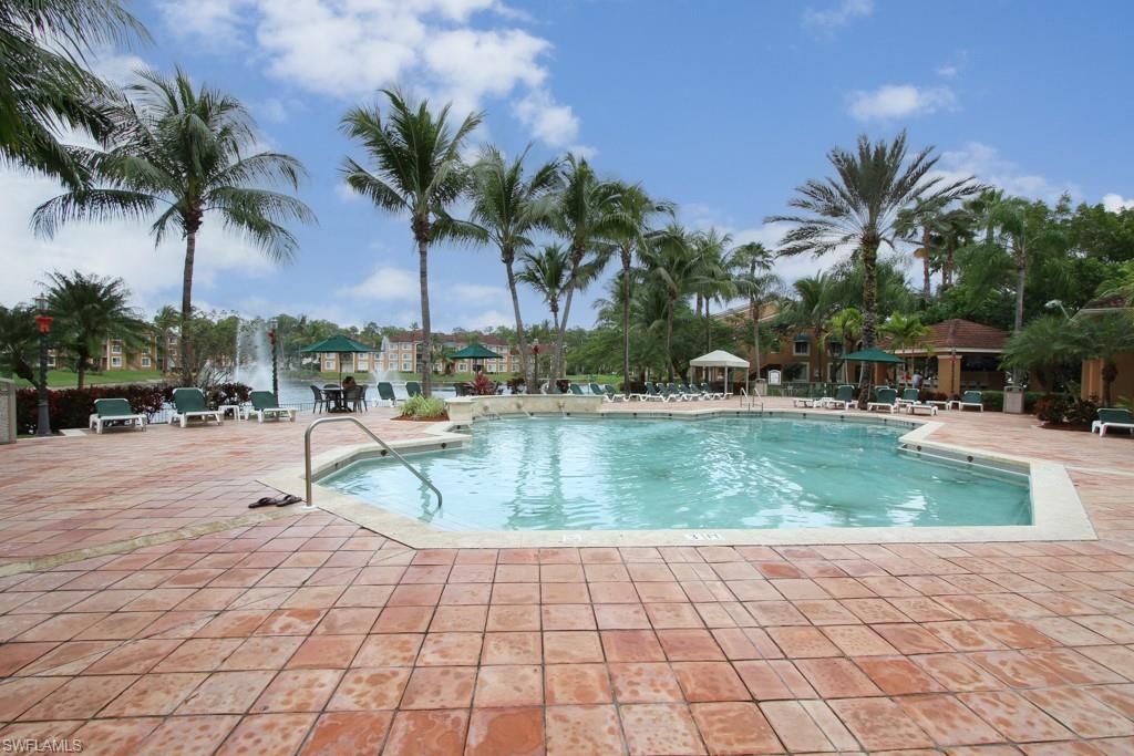 1205 Wildwood Lakes Blvd, Unit 203, Naples, FL 34104 Photo