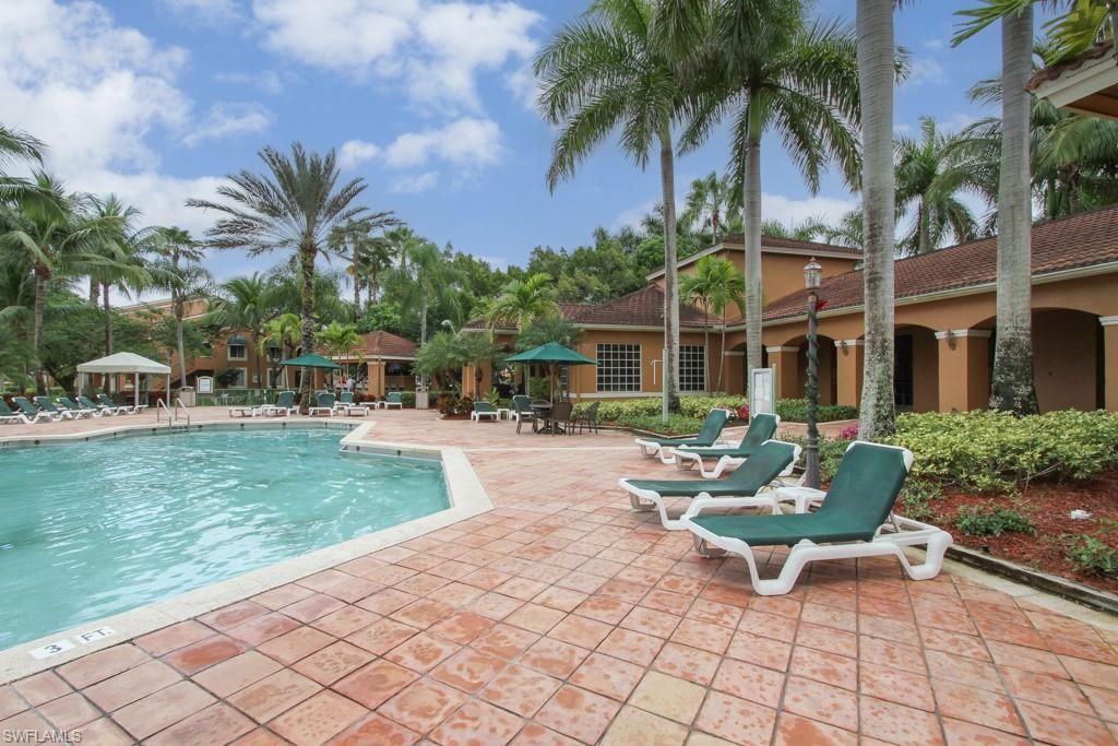 1205 Wildwood Lakes Blvd, Unit 203, Naples, FL 34104 Photo
