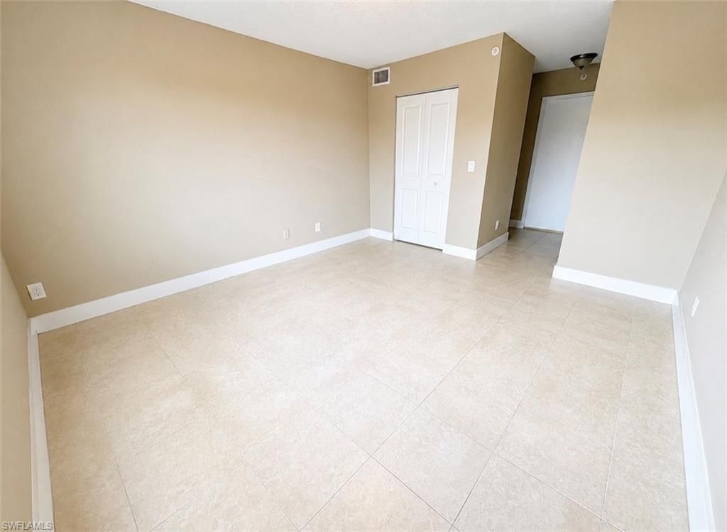 1205 Wildwood Lakes Blvd, Unit 203, Naples, FL 34104 Photo