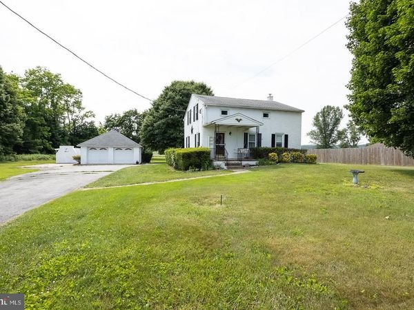 3040 MANOR ROAD , COATESVILLE, PA 19320