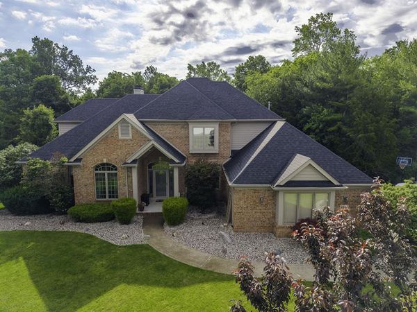 6221 Beaver Creek Court, Fort Wayne, IN 46814