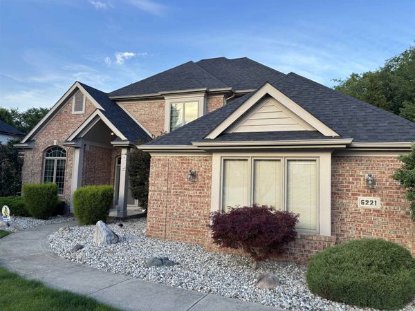 6221 Beaver Creek Court, Fort Wayne, IN 46814