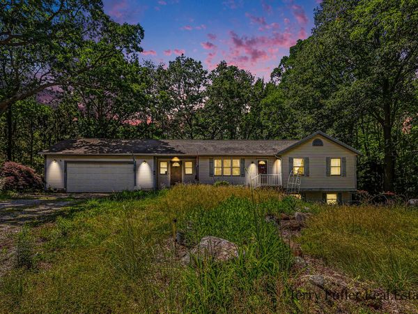 12253 Rich Street, Grand Haven, MI 49417