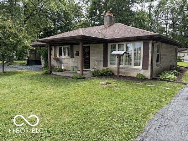 416 N McCullum, Knightstown, IN 46148