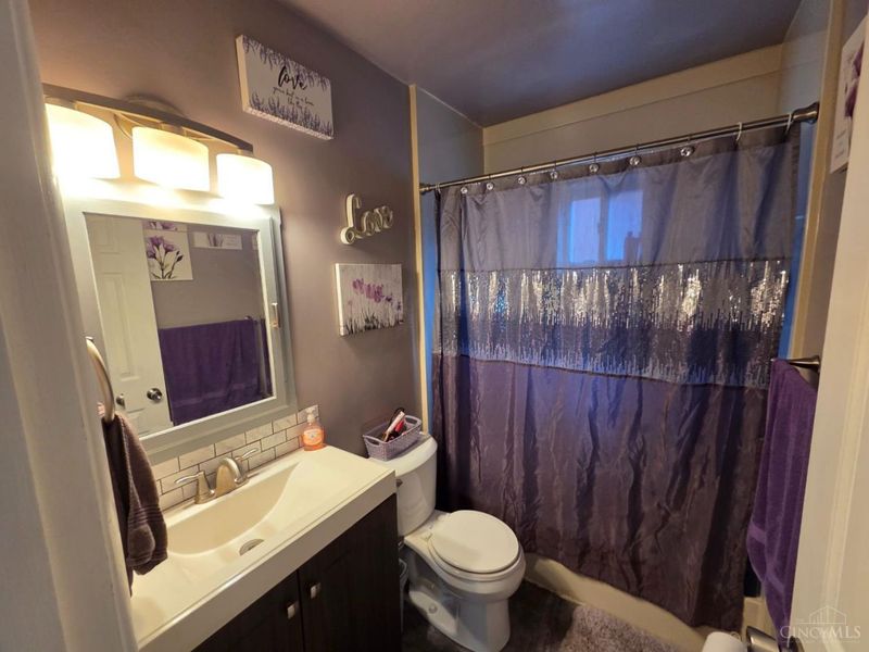 3399 Harmony Lane, Cincinnati, OH 45248 Photo 6