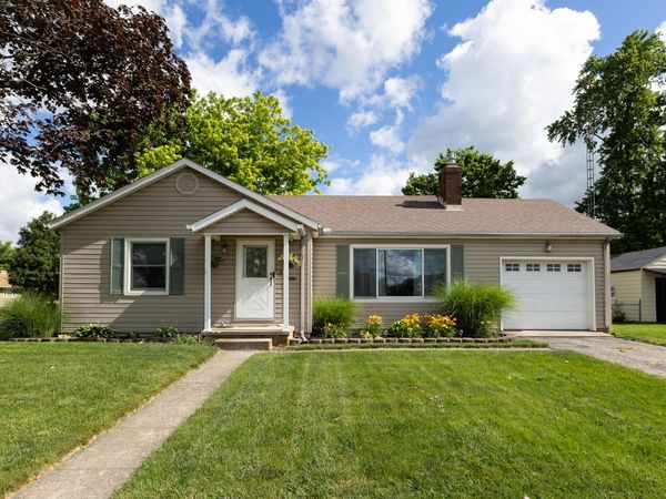 1493 Croydon Road, Troy, OH 45373