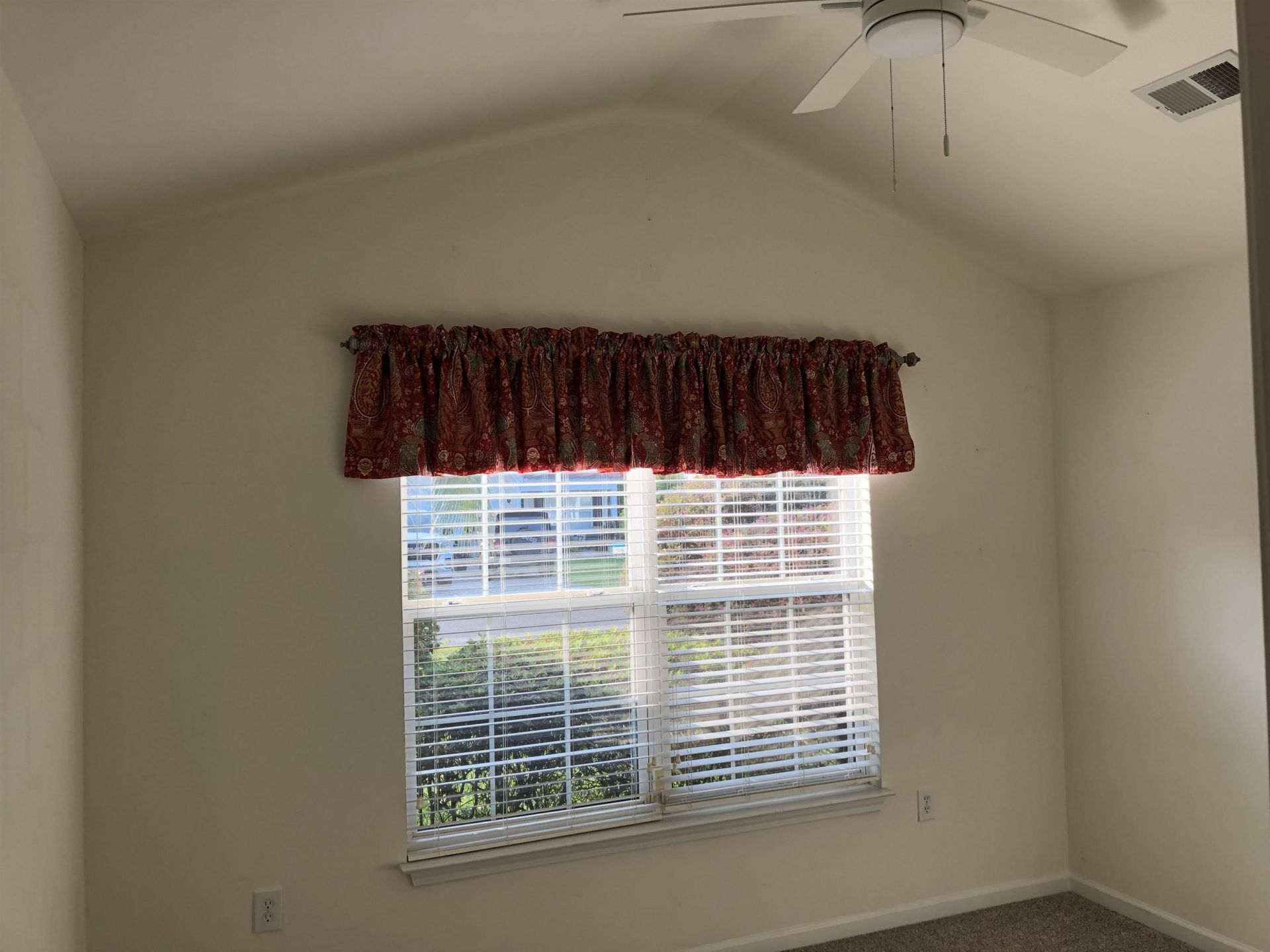 2135 Haystack Way Photo 19
