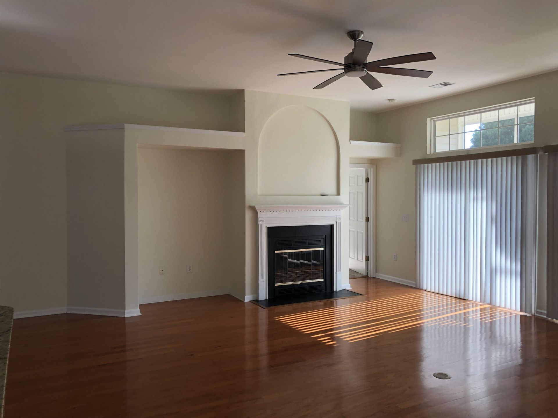 2135 Haystack Way  Photo 8