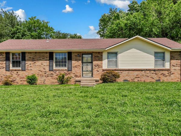 2706 Dove Ct , Clarksville, TN 37040