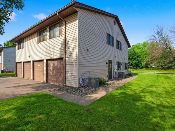 6616 83rd Court N, Brooklyn Park, MN 55445