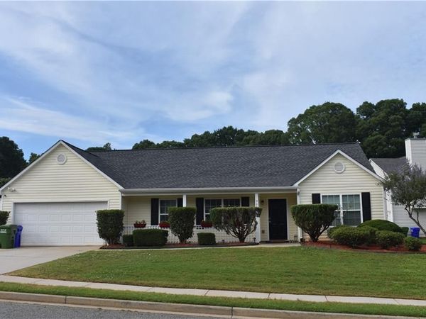 904 Meadow Walk Drive , Monroe, GA 30656