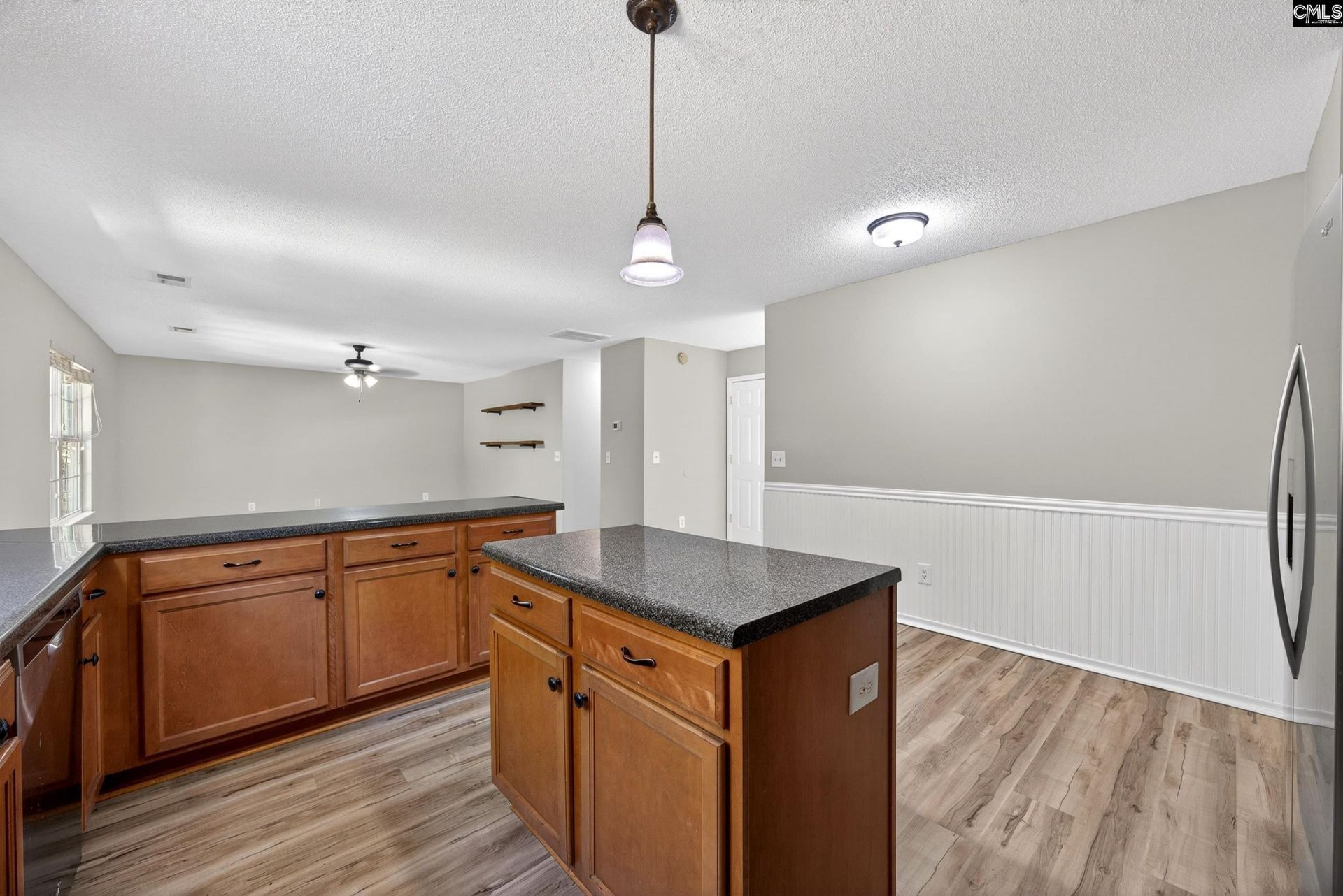 224 Walkbridge Way  Photo 11