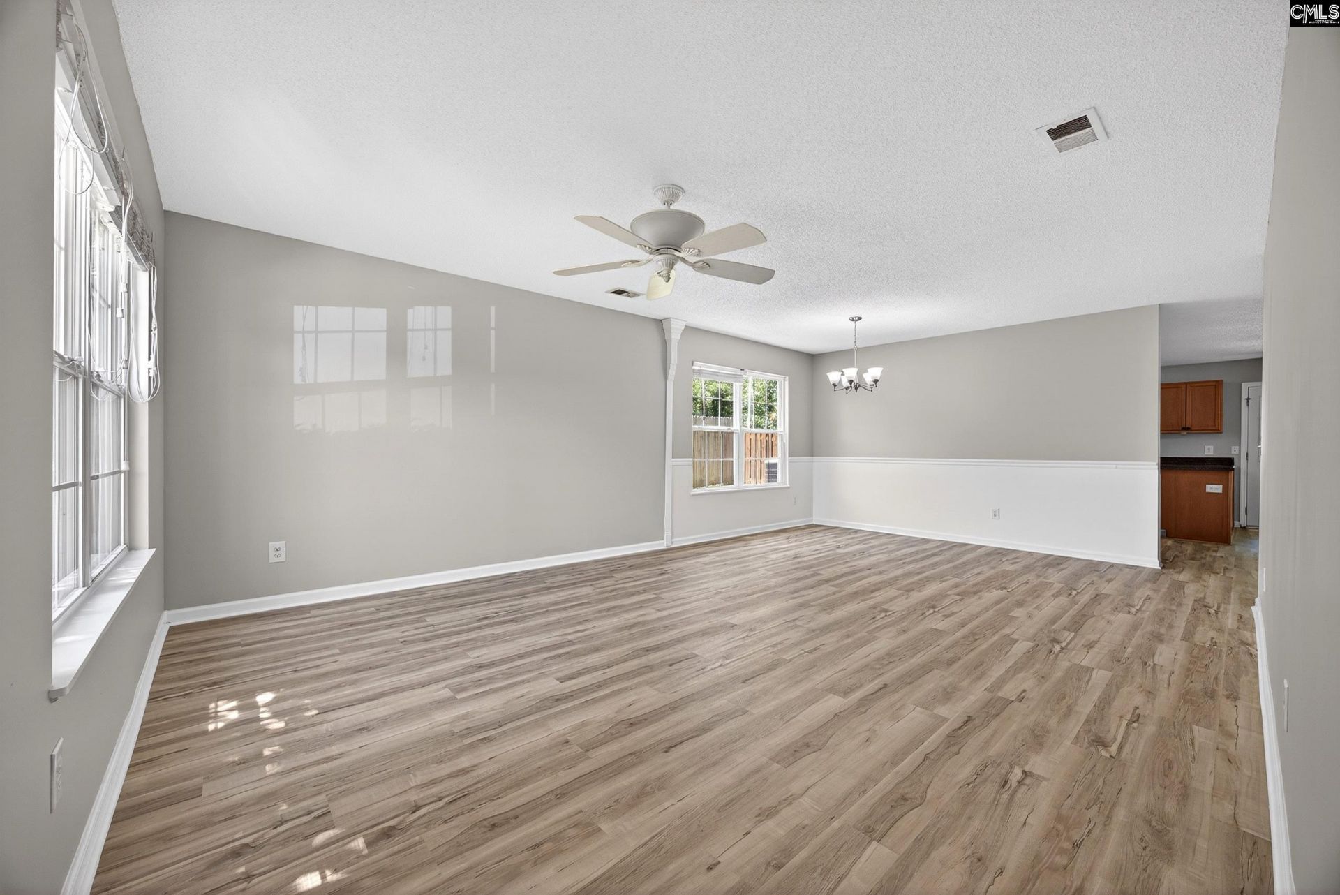 224 Walkbridge Way  Photo 5