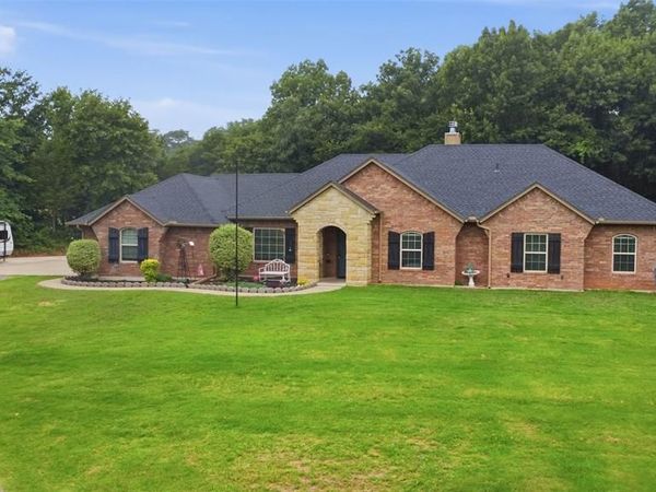 20301 Bow Xing , Newalla, OK 74857