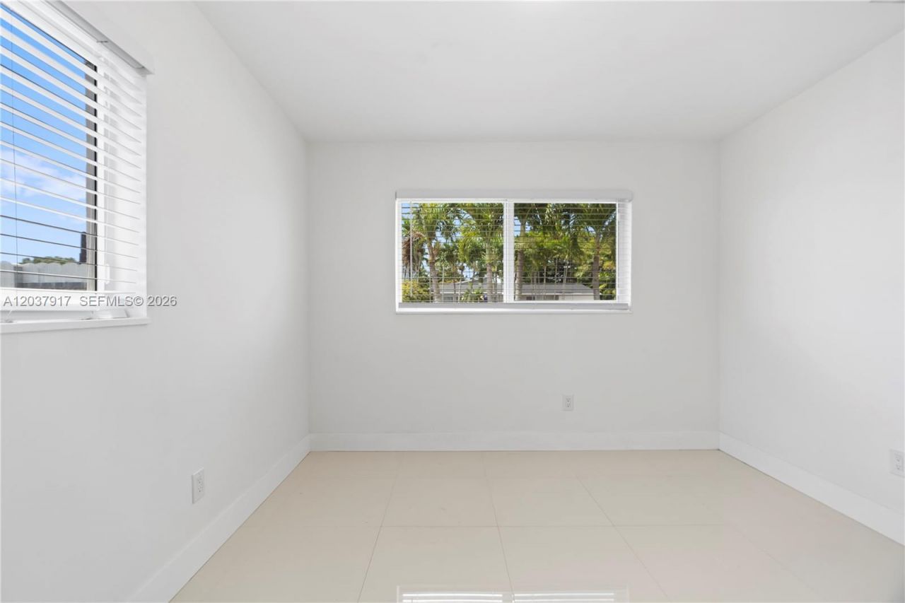 10501 SW 53rd St , Miami, FL 33165 Photo