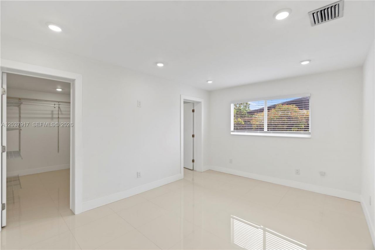 10501 SW 53rd St , Miami, FL 33165 Photo