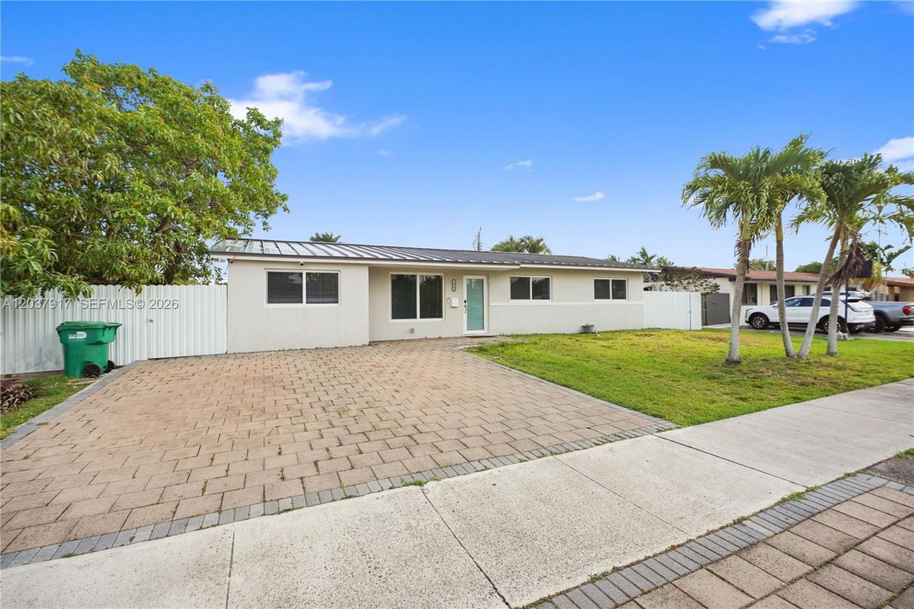 10501 SW 53rd St , Miami, FL 33165 Photo