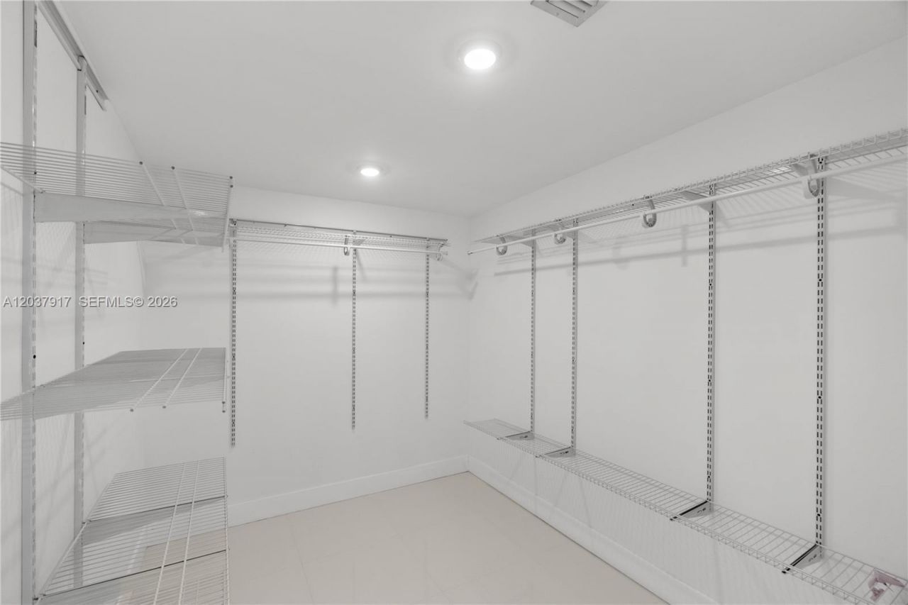 10501 SW 53rd St , Miami, FL 33165 Photo