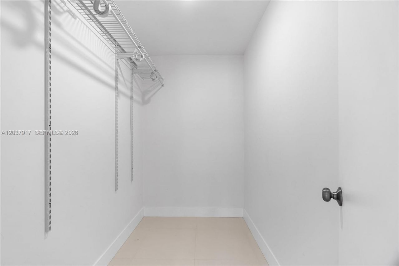 10501 SW 53rd St , Miami, FL 33165 Photo