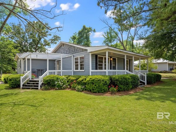 358 Pecan Avenue, Fairhope, AL 36532