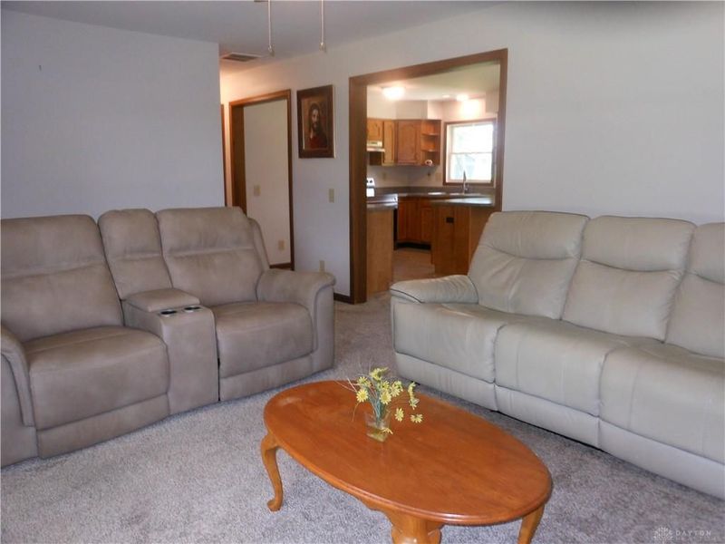 133 Thunder Drive, Lakengren, OH 45320 Photo 10