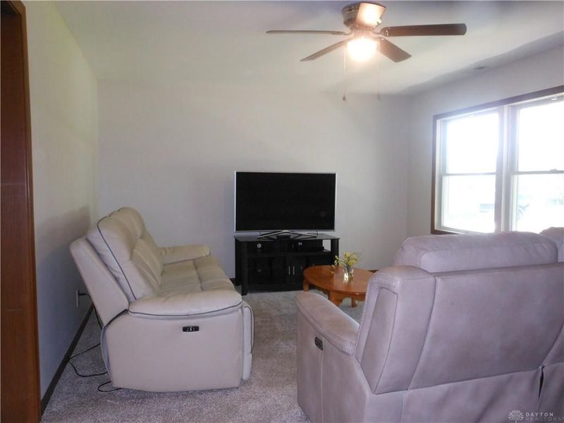 133 Thunder Drive, Lakengren, OH 45320 Photo 9