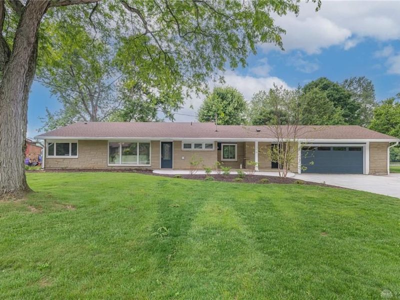 1091 Sylvan Shores Drive, South Vienna, OH 45369 Photo 1