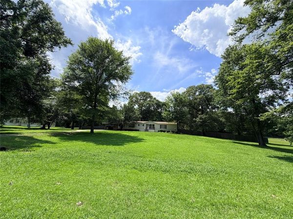 7810 West Lakeshore , Shreveport, LA 71107