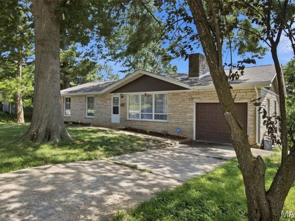 916 E 9th Street , Rolla, MO 65401