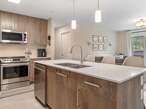 110 Presley Pl, Unit #311, View Royal, BC V9B 0Z1
