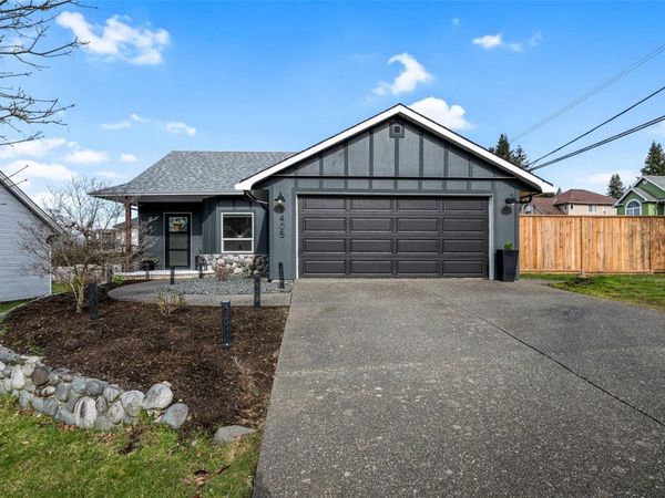 1405 Malahat Dr , Courtenay, BC V9N 8H3