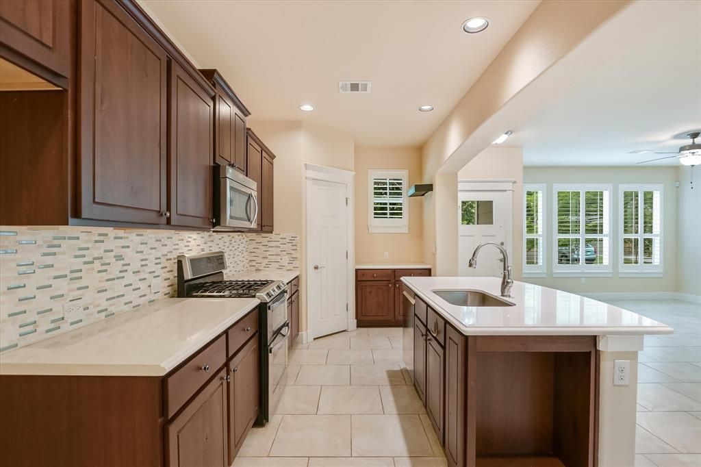 10908 Railway Ln, Unit 76, Austin, TX 78717 Main Photo