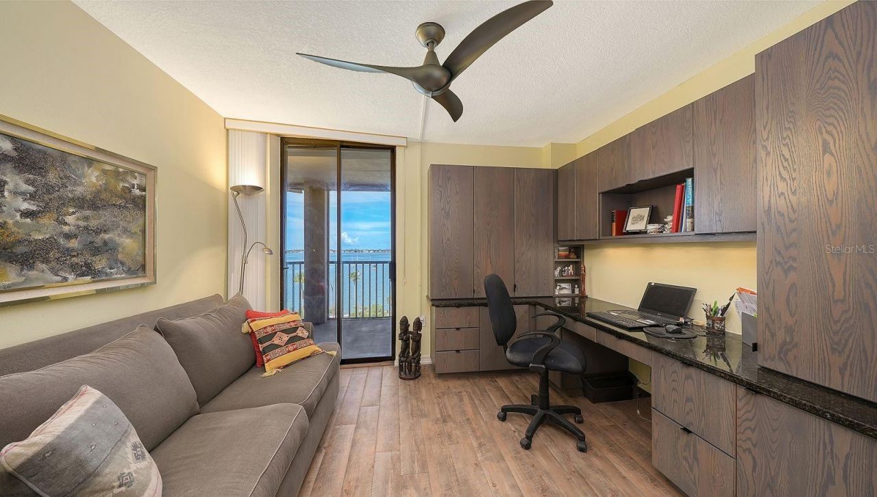 707 S Gulfstream Avenue , Unit 705, Sarasota, FL 34236 Photo