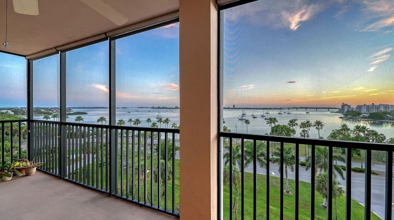 707 S Gulfstream Avenue , Unit 705, Sarasota, FL 34236 Photo