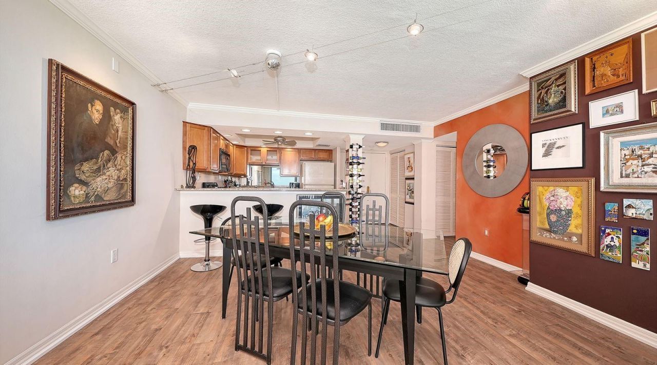 707 S Gulfstream Avenue , Unit 705, Sarasota, FL 34236 Photo