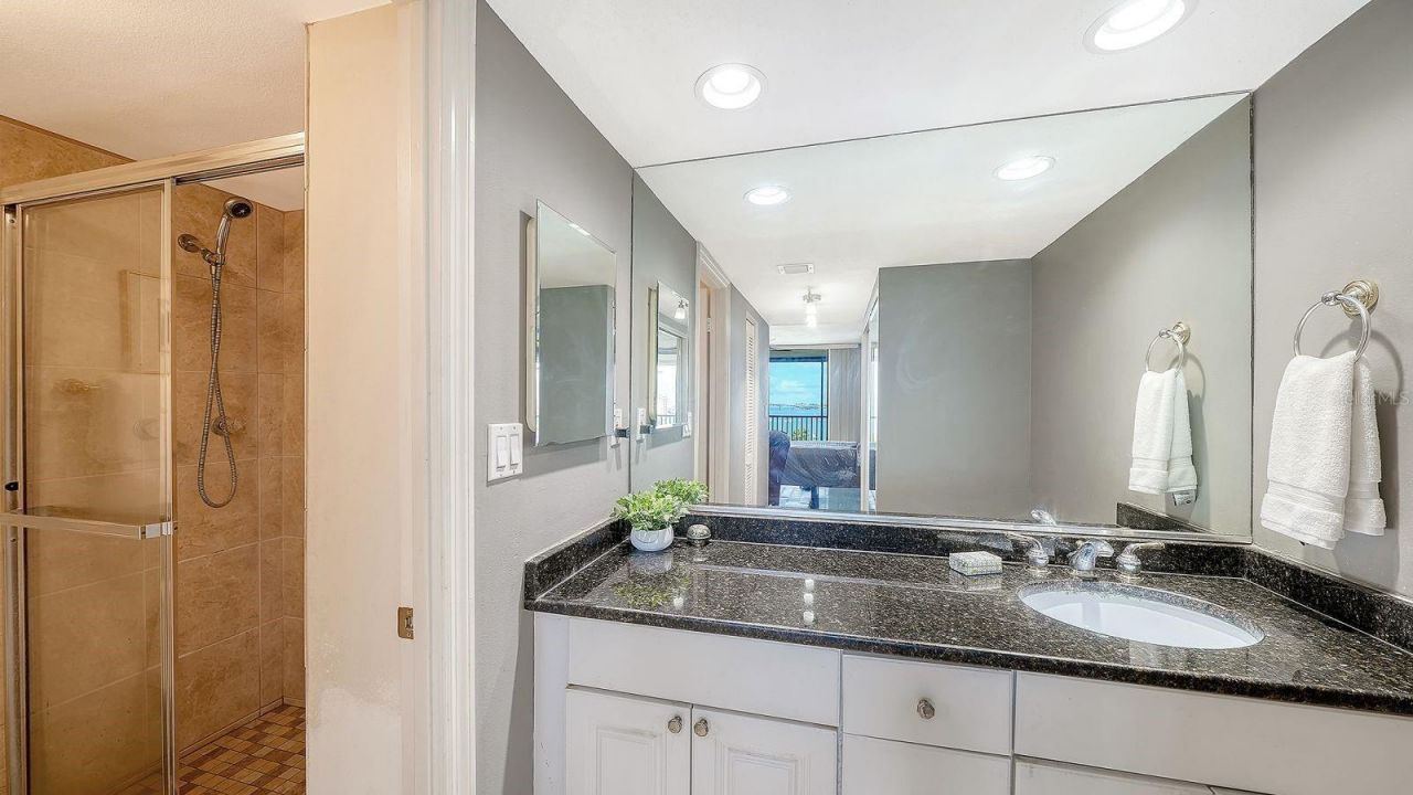 707 S Gulfstream Avenue , Unit 705, Sarasota, FL 34236 Photo