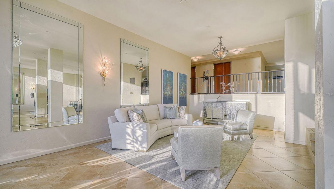 707 S Gulfstream Avenue , Unit 705, Sarasota, FL 34236 Photo
