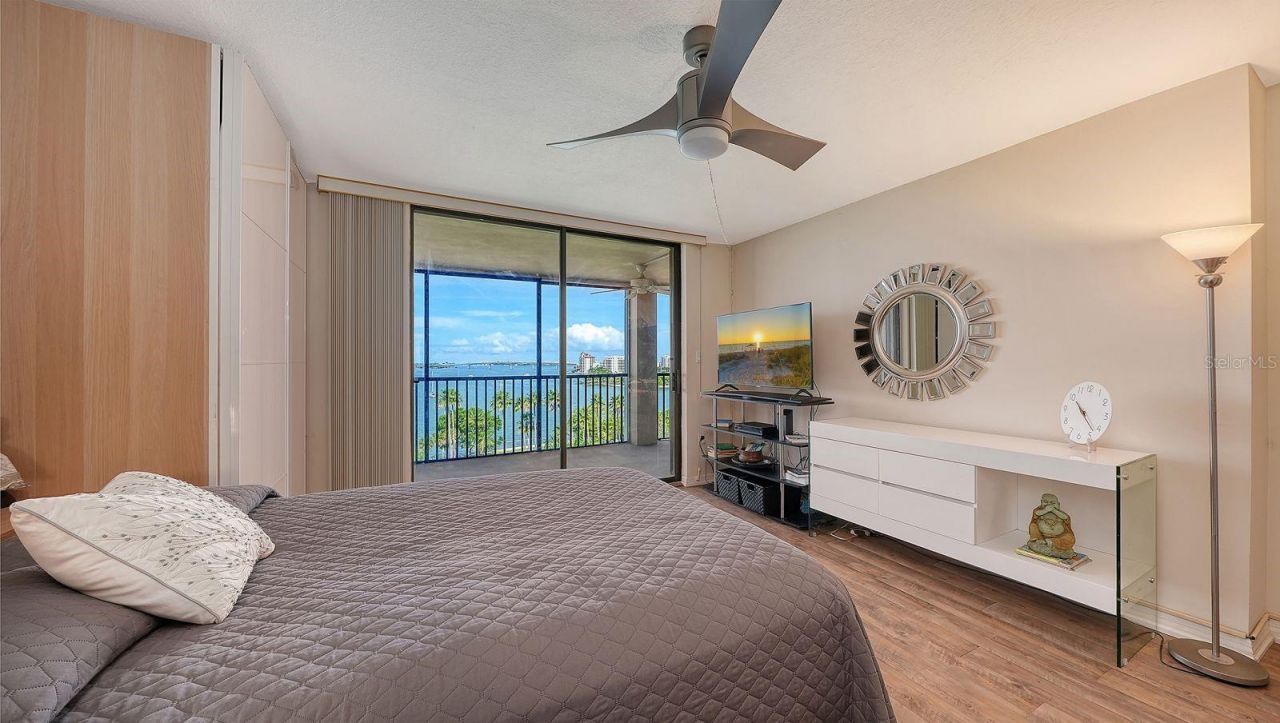 707 S Gulfstream Avenue , Unit 705, Sarasota, FL 34236 Photo