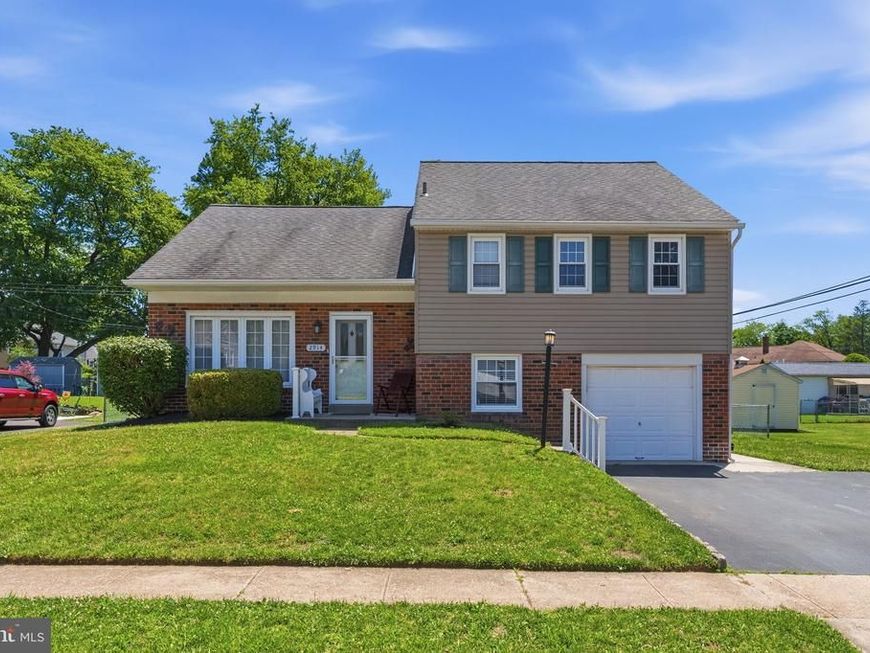 2914 Denise Rd, Norristown, PA 19403 Main Photo