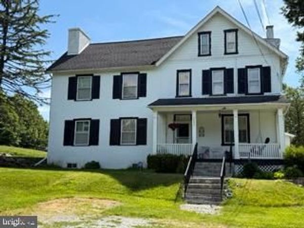 12 ALEXIS LANE, MALVERN, PA 19355